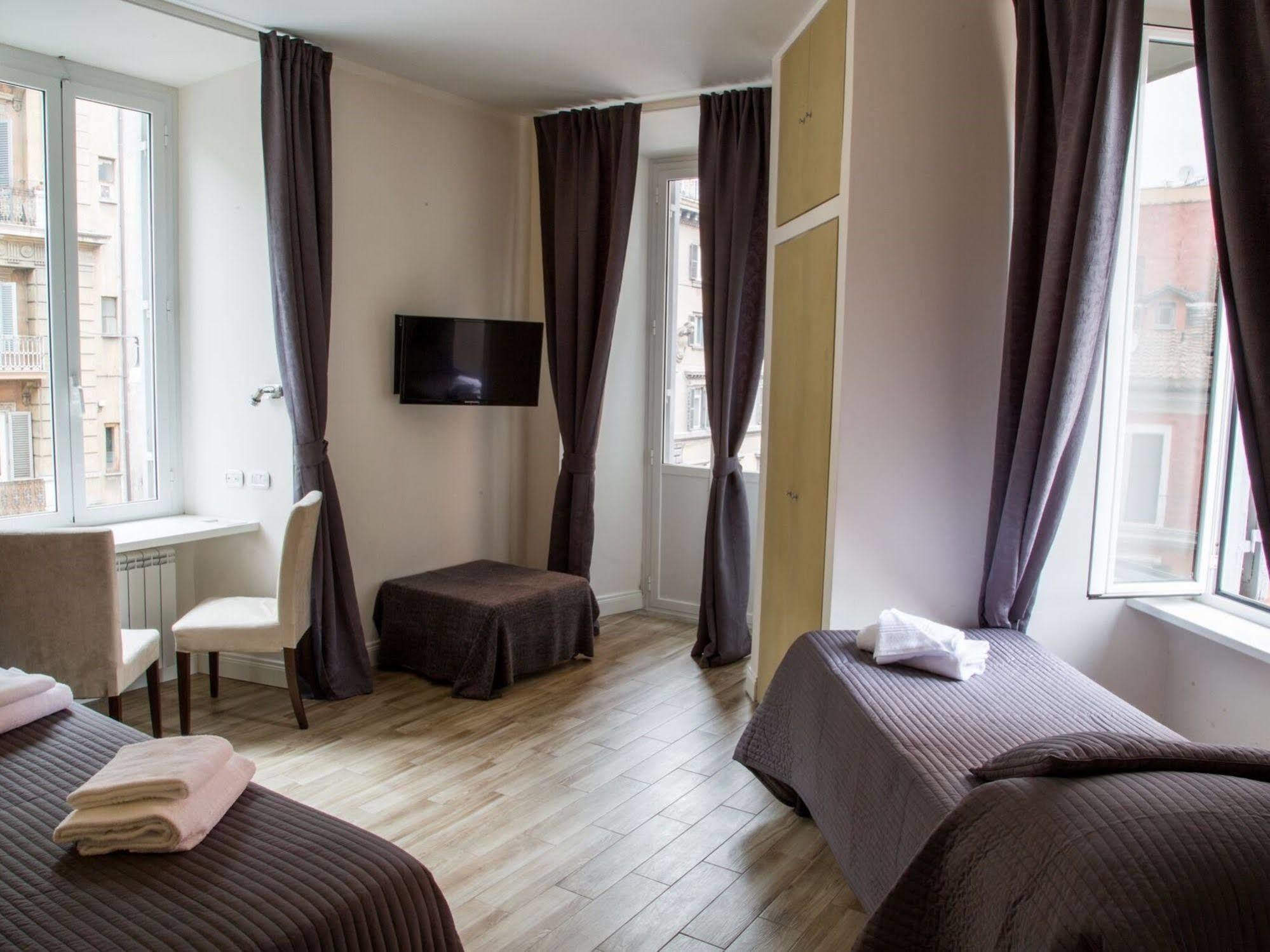 Cavour Forum Suites Rzym Zewnętrze zdjęcie